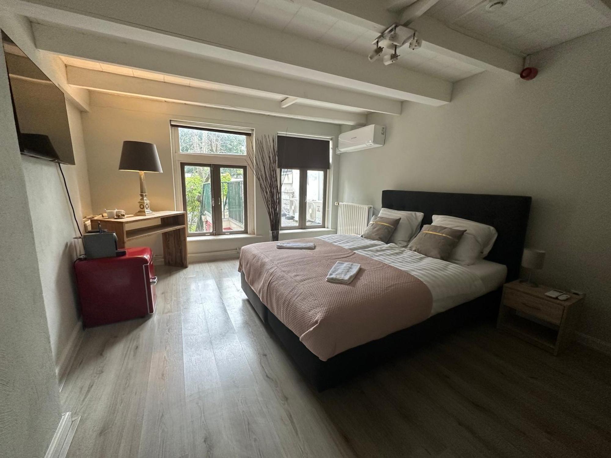 De Bronzen Koets Hotel *